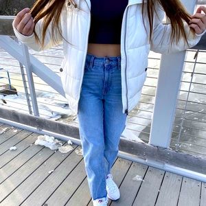 Meet your Posher, Izzy